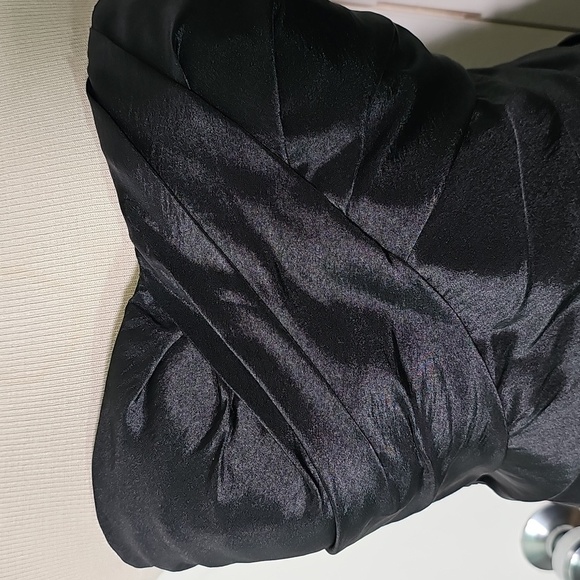 Bill Levkoff Elegant Black Taffeta Strapless Dress. Size 8. Flattering - Picture 2 of 10